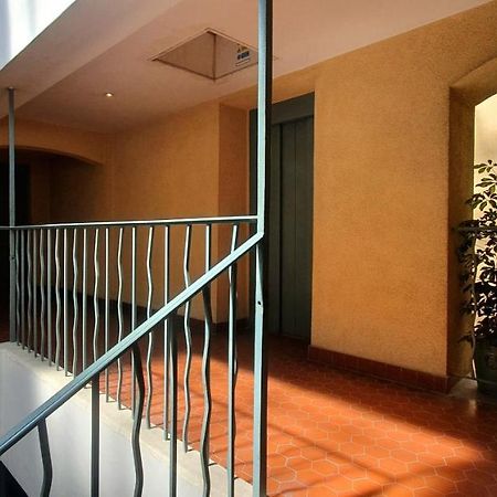 Chambre D'Hotes Sde, Wc Prive Climatise Dans Loft 80M2 Espace Commun Avec Les Habitants Salon Et Cuisine Apartment Toulon Exterior foto