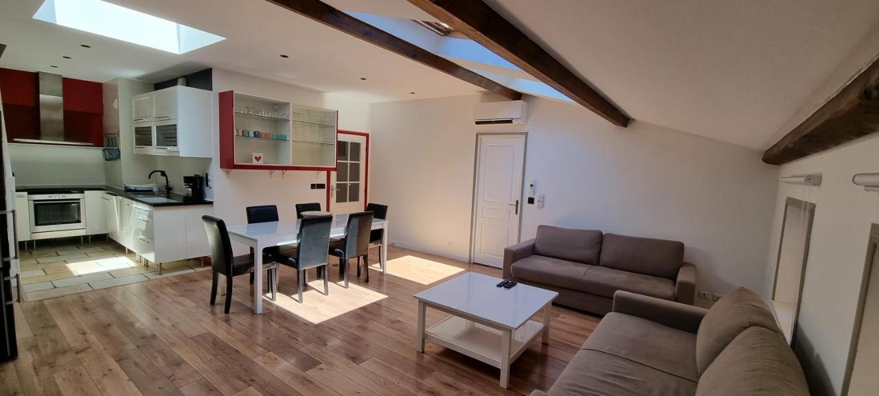 Chambre D'Hotes Sde, Wc Prive Climatise Dans Loft 80M2 Espace Commun Avec Les Habitants Salon Et Cuisine Apartment Toulon Exterior foto
